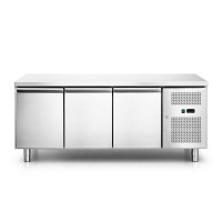 Стіл морозильний Hurakan HKN-GN3BТS 3-дверний